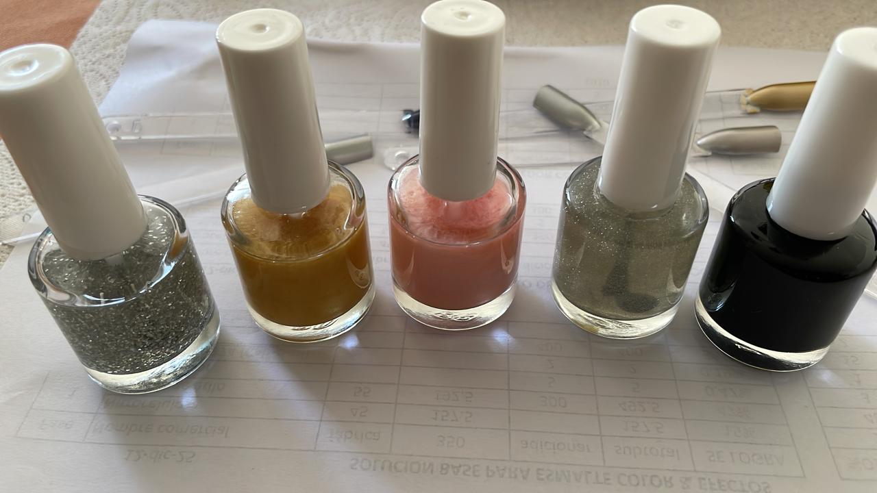 Cosméticos con nitrocelulosa